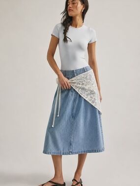Light Blue Denim A-Line Midaxi Midi Maxi Skirt Quiet Luxury Vintage